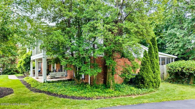 4911 Crofton Rd, Louisville, KY 40207