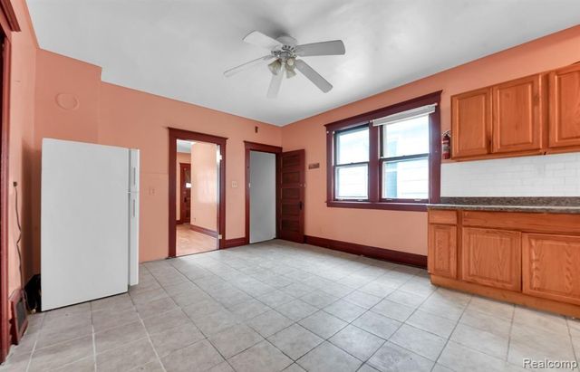 9506 Charest Street, Hamtramck, MI 48212