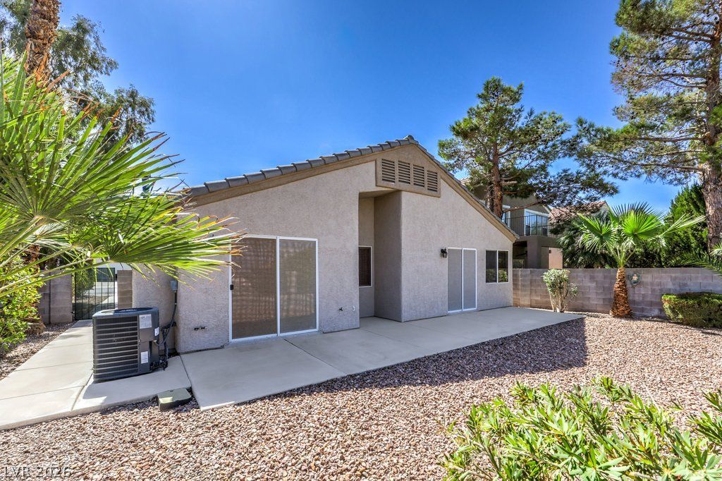 3186 CASTLE CANYON Avenue, Henderson, NV 89052 — photo 5