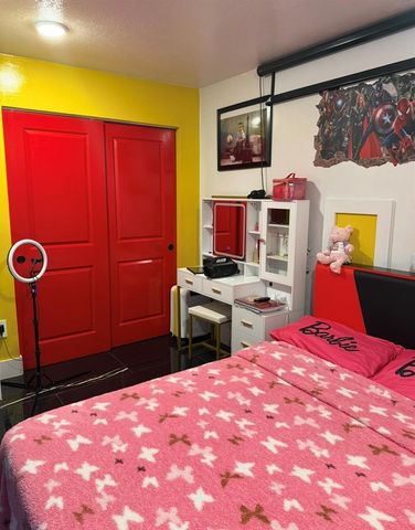 7018 N HALE AVENUE, Tampa, FL 33614