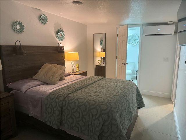 7018 N HALE AVENUE, Tampa, FL 33614