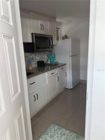 7018 N HALE AVENUE, Tampa, FL 33614