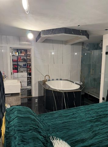 7018 N HALE AVENUE, Tampa, FL 33614