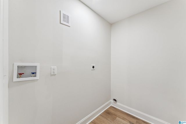 1232 KRIN AVENUE, Birmingham, AL 35213