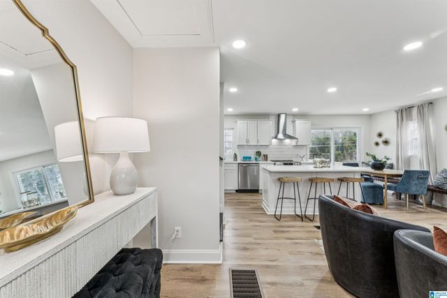 1232 KRIN AVENUE, Birmingham, AL 35213