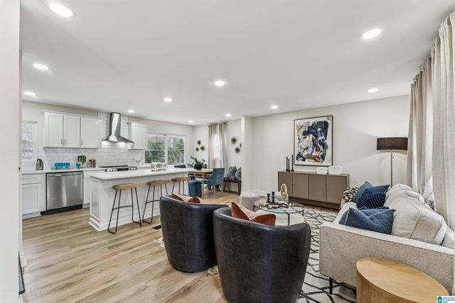 1232 KRIN AVENUE, Birmingham, AL 35213