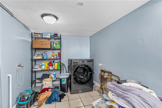 40 Calder Street, Providence, RI 02907