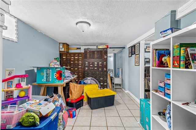 40 Calder Street, Providence, RI 02907