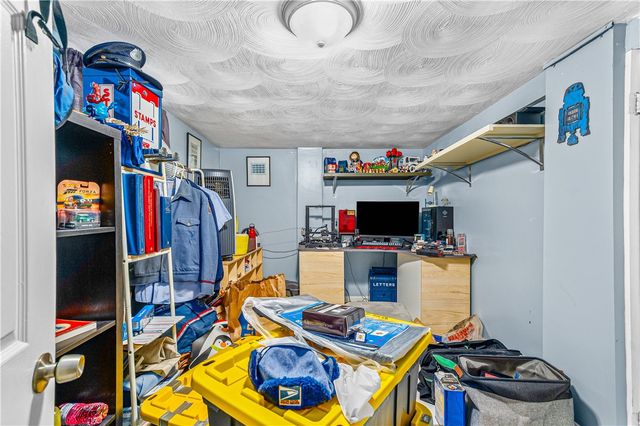 40 Calder Street, Providence, RI 02907