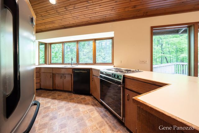 7000 60th Street, Grand Rapids, MI 49512