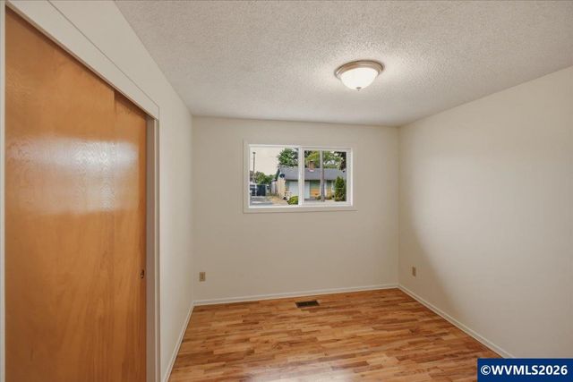 809 33rd Av SE, Albany, OR 97322