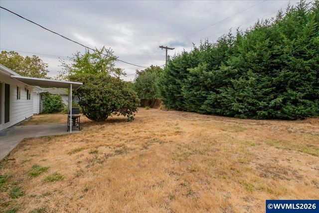 809 33rd Av SE, Albany, OR 97322