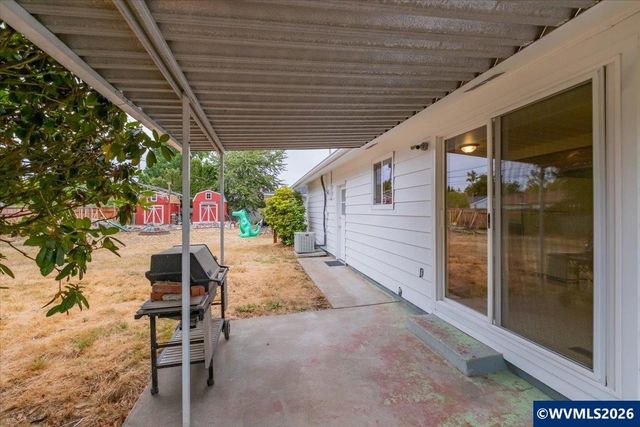809 33rd Av SE, Albany, OR 97322