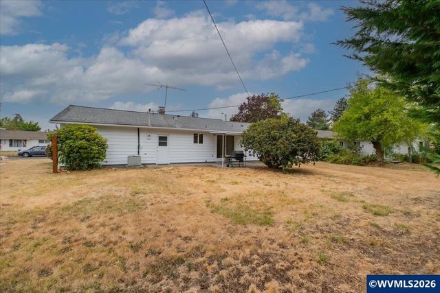 809 33rd Av SE, Albany, OR 97322