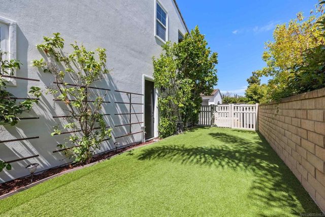 14428 Rancho Del Prado Trl, San Diego, CA 92127