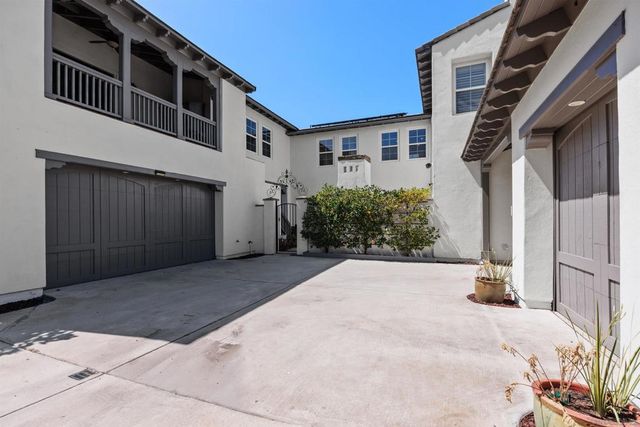 14428 Rancho Del Prado Trl, San Diego, CA 92127