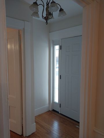 49 Salem St 1, Haverhill, MA 01835