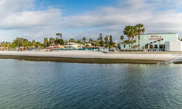 3828 18TH AVENUE S, St Petersburg, FL 33711