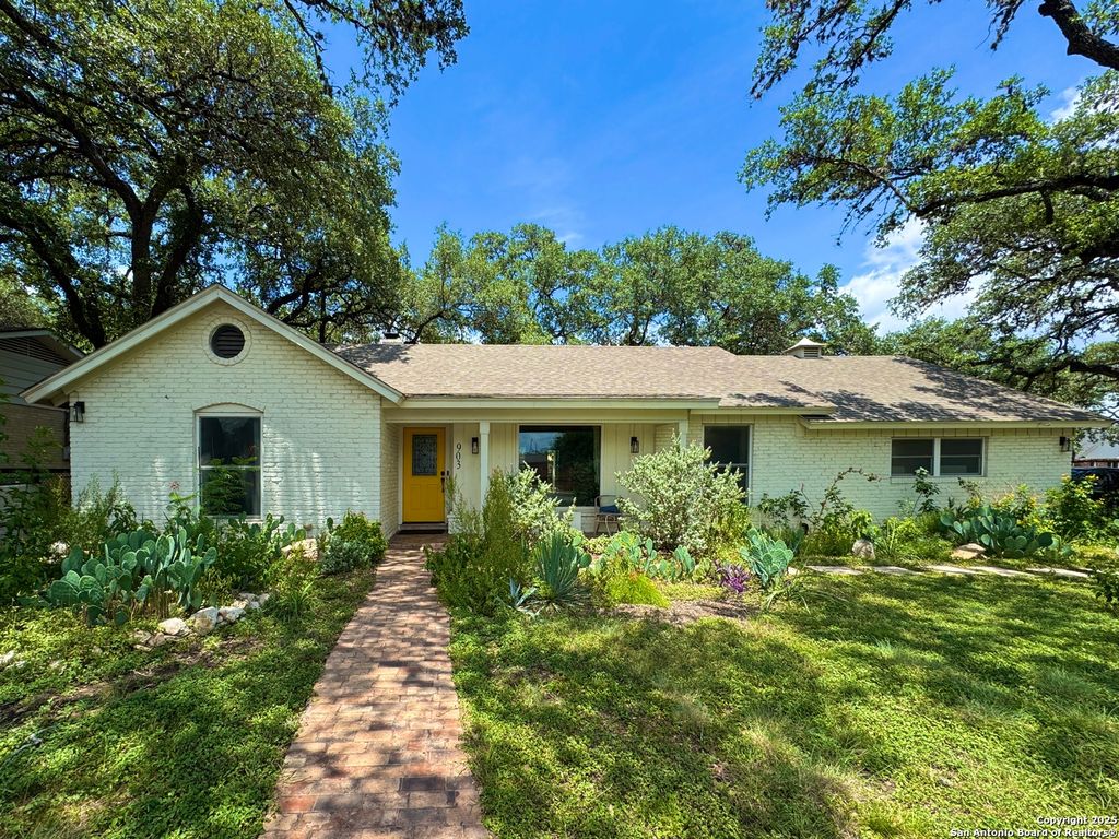 903 Mount Perkins, San Antonio, TX 78213