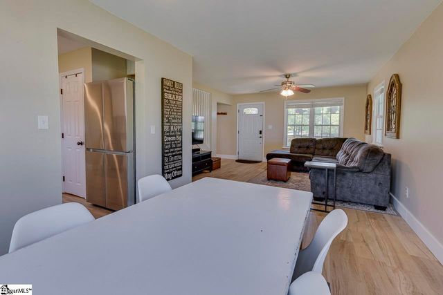 569 Willis Road, Fountain Inn, SC 29644