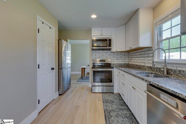 569 Willis Road, Fountain Inn, SC 29644