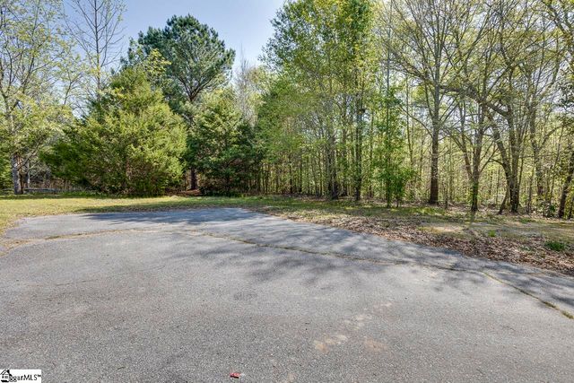 569 Willis Road, Fountain Inn, SC 29644