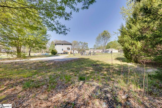 569 Willis Road, Fountain Inn, SC 29644