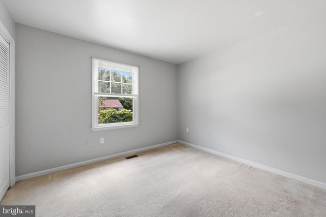 303 PEMBRIDGE DR, Winchester, VA 22602