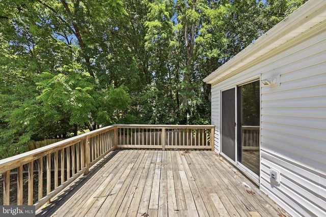 303 PEMBRIDGE DR, Winchester, VA 22602