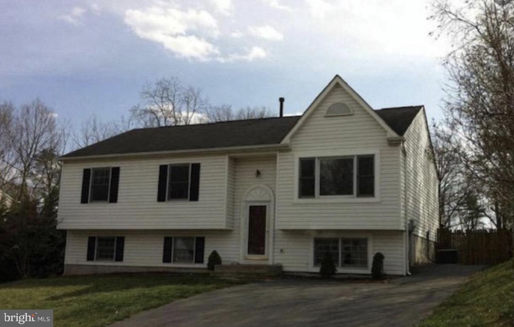 303 PEMBRIDGE DR, Winchester, VA 22602