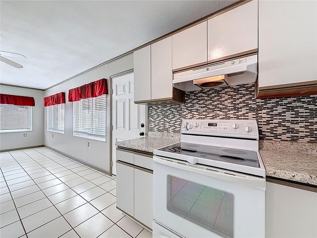 11404 SE 56TH AVENUE, Belleview, FL 34420