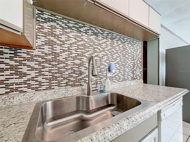 11404 SE 56TH AVENUE, Belleview, FL 34420