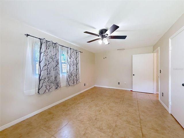 11404 SE 56TH AVENUE, Belleview, FL 34420