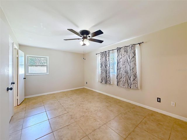 11404 SE 56TH AVENUE, Belleview, FL 34420