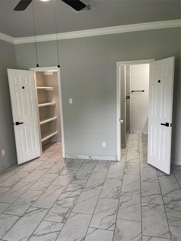 516 Battleview Road, La Porte, TX 77571