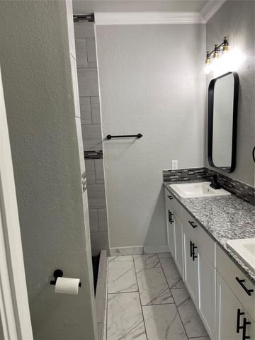 516 Battleview Road, La Porte, TX 77571