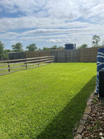 516 Battleview Road, La Porte, TX 77571