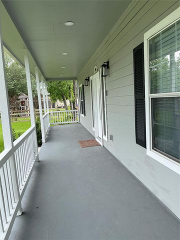 516 Battleview Road, La Porte, TX 77571