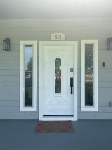 516 Battleview Road, La Porte, TX 77571