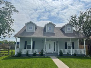 516 Battleview Road, La Porte, TX 77571