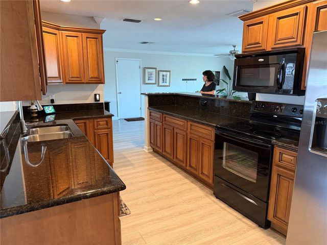546 GERSHWIN DRIVE, Largo, FL 33771