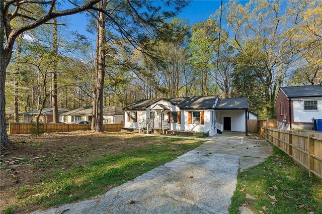 2545 Plantation Drive, Atlanta, GA 30344