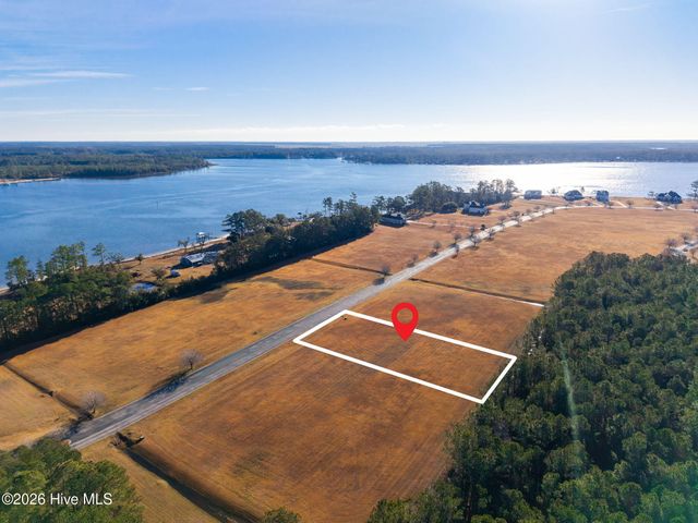 106 Waterway Drive, Havelock, NC 28532