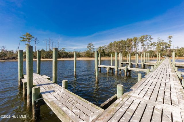 106 Waterway Drive, Havelock, NC 28532