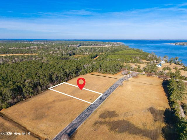 106 Waterway Drive, Havelock, NC 28532