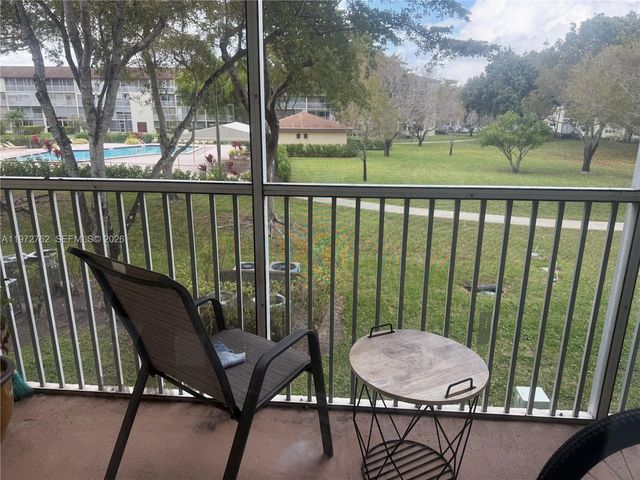 13255 SW 9th Ct 209G, Pembroke Pines, FL 33027