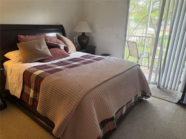 13255 SW 9th Ct 209G, Pembroke Pines, FL 33027