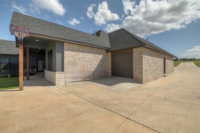 1133 Wild Rye Court, Blanchard, OK 73010