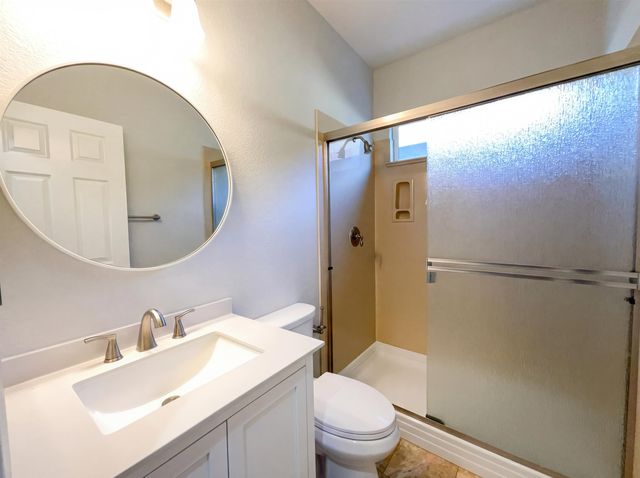 1124 Lake Park Dr, Oakley, CA 94561