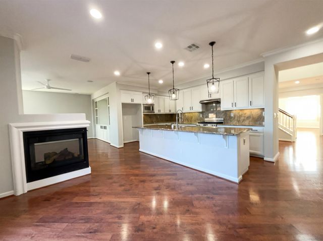 1124 Lake Park Dr, Oakley, CA 94561